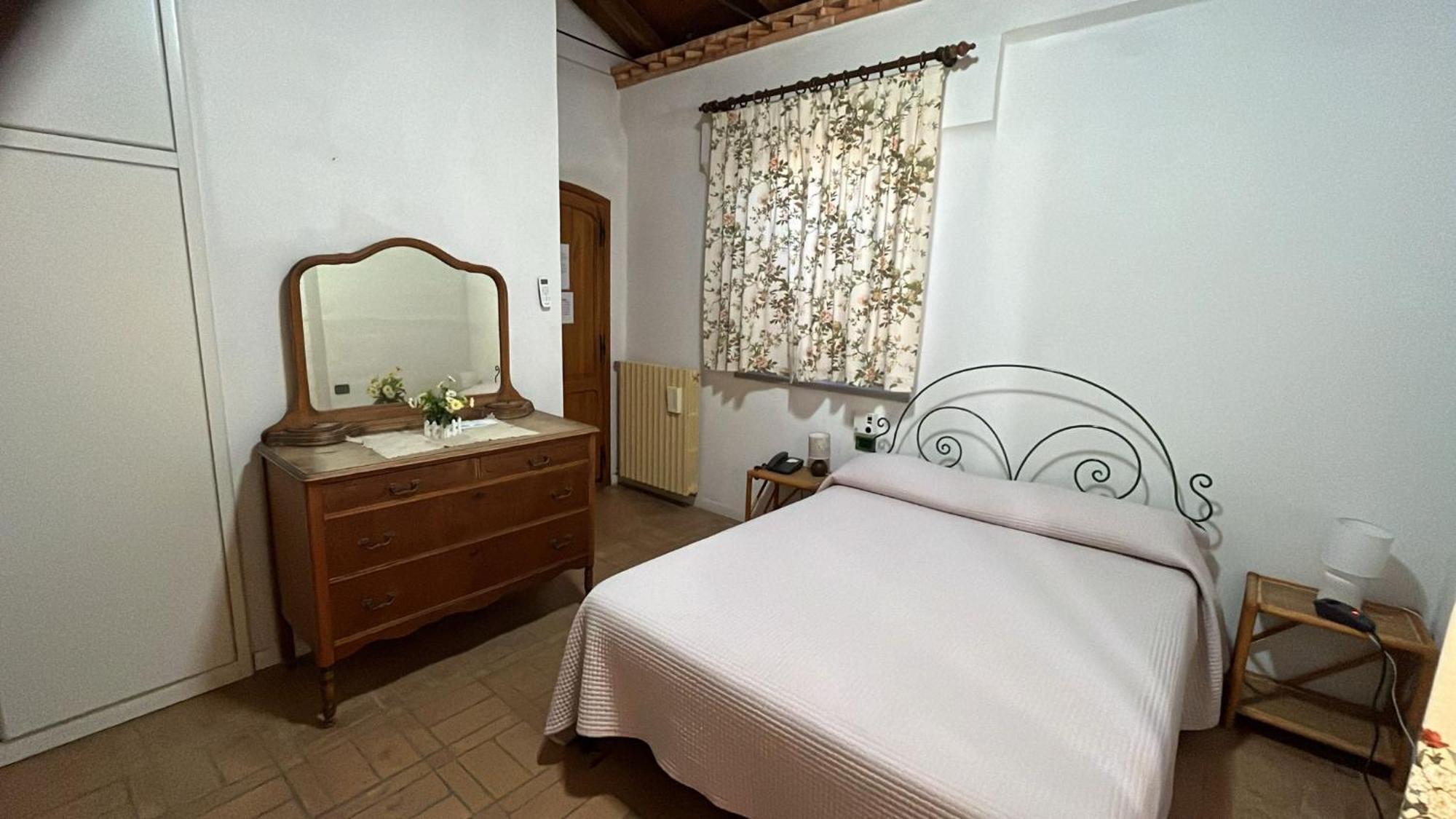 Borgo Piazza Bed & Breakfast Catanzaro Bagian luar foto